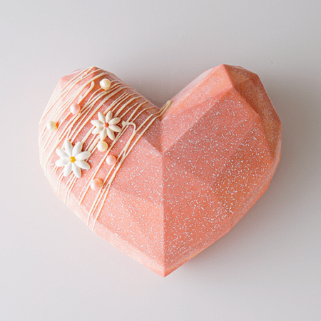 【人気のお取り寄せ高級ケーキ②】Jewelry Heart Mousse ～Coral pink
